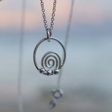 Load image into Gallery viewer, Inward tide bubble necklace on 45cm chain