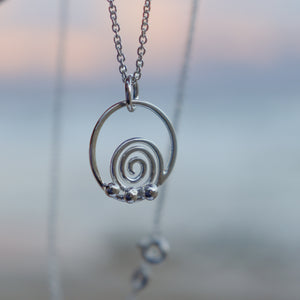 Inward tide bubble necklace on 45cm chain