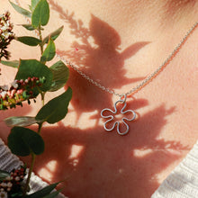 Load image into Gallery viewer, Flower Power Necklace (S) 45cm chain