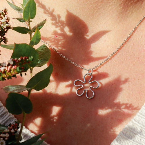 Flower Power Necklace (S) 45cm chain