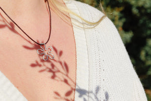Flower Power Necklace (M) Cord