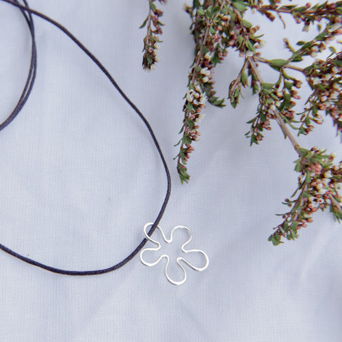 Flower Power Necklace (M) Cord