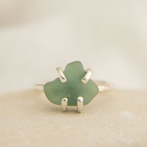 Seaglass Ring Size M (Mornington Beach)