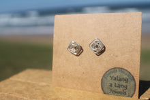 Load image into Gallery viewer, Spiralling square flow stud earrings