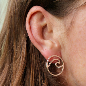 Wave stud earrings large #2