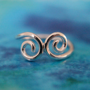 Rolling Waves Ring