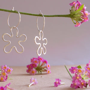 Flower Power Hoop earrings (Med)