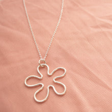 Load image into Gallery viewer, Flower Power Necklace (M) 45cm Chain