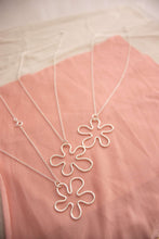 Load image into Gallery viewer, Flower Power Necklace (M) 45cm Chain