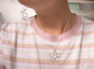 Flower Power Necklace (M) 45cm Chain